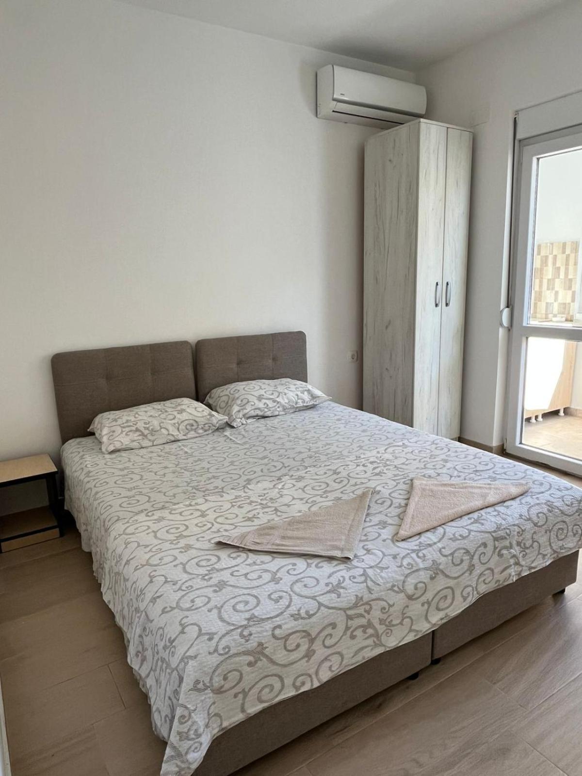 Apartmani Miljevci Sutomore Oda fotoğraf